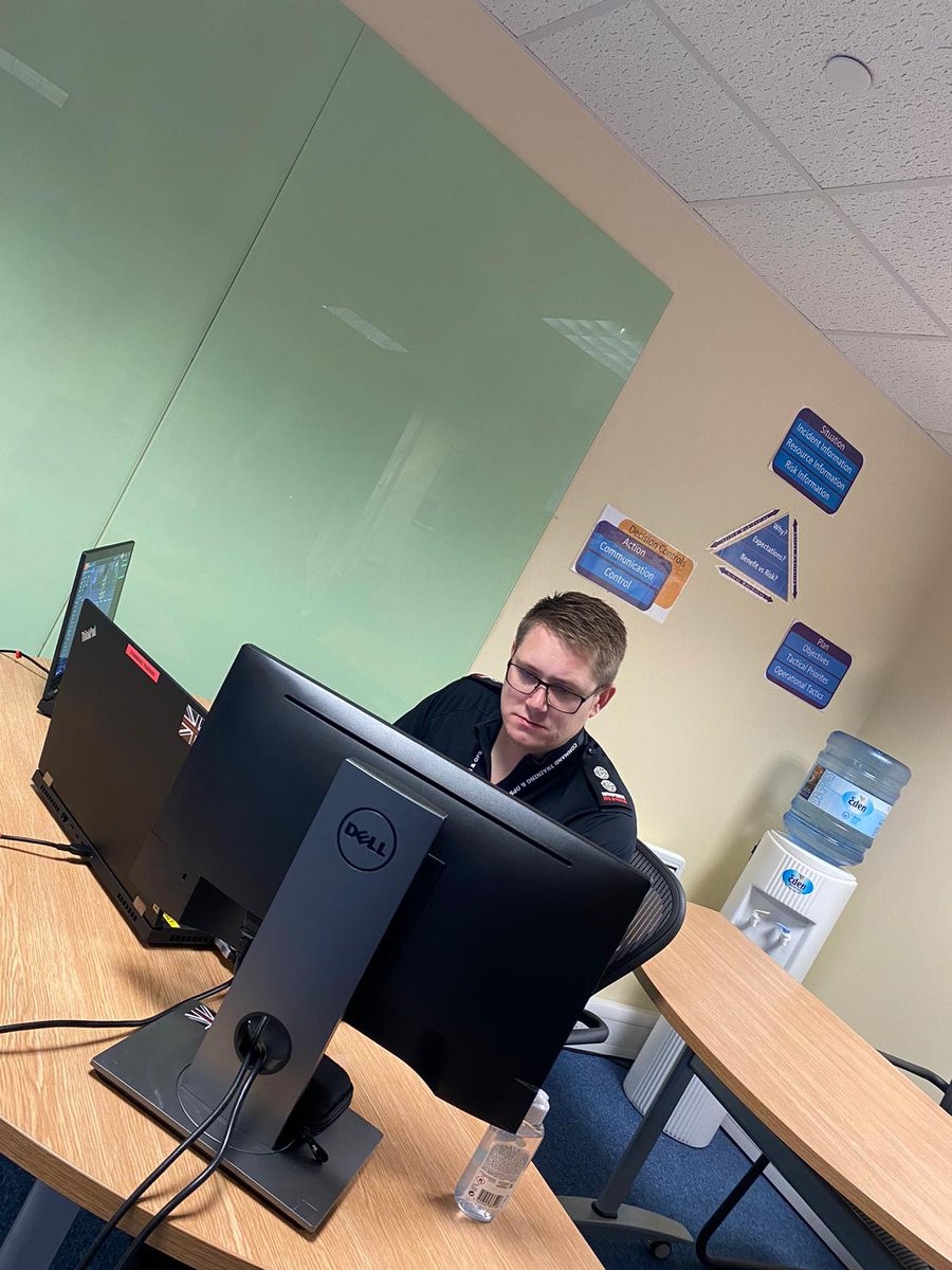 NFRSCTOA's tweet image. New Tech arrived yesterday... 💻 Straight into action today with a #sociallydistanced Development Session for some of our Level 1 Commanders 

Lots of great learning and discussions 

@northantsfire @XVRsimulation #commandtraining #alwayslearning #teamwork