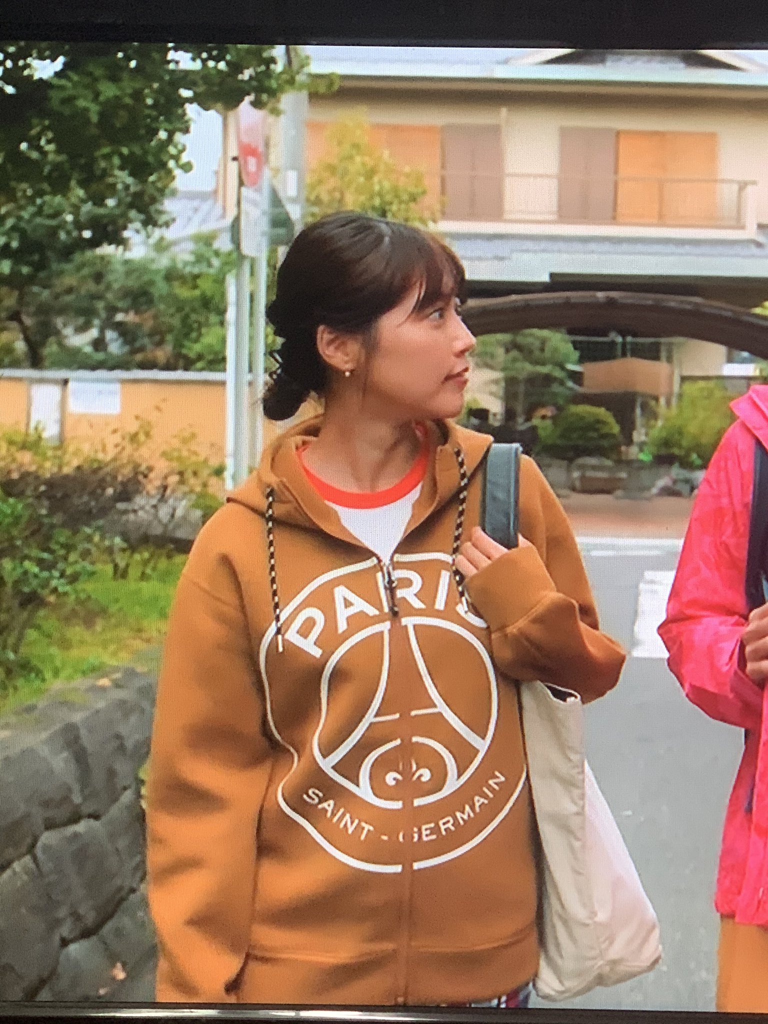 有村架純 ドラマ着用 パリ・サンジェルマン ロングT 分かん ホワイト 