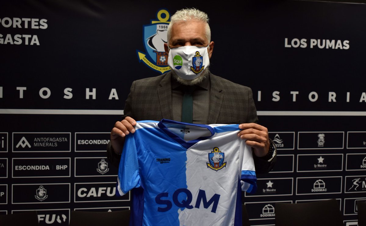 MarceloCheloi's tweet photo. 🔵⚪ Mario Vener RENUNCIÓ a la banca de las PUMAS por diferencias con la actual administración. Quisieron armarle el equipo y el Tanque de Tandil no lo permitió poniendo su cargo a disposición. La malas prácticas de JS ahora las está copiando SQM Salar. #Crisis

@ealhornoradio https://t.co/WaHe5nuqX0