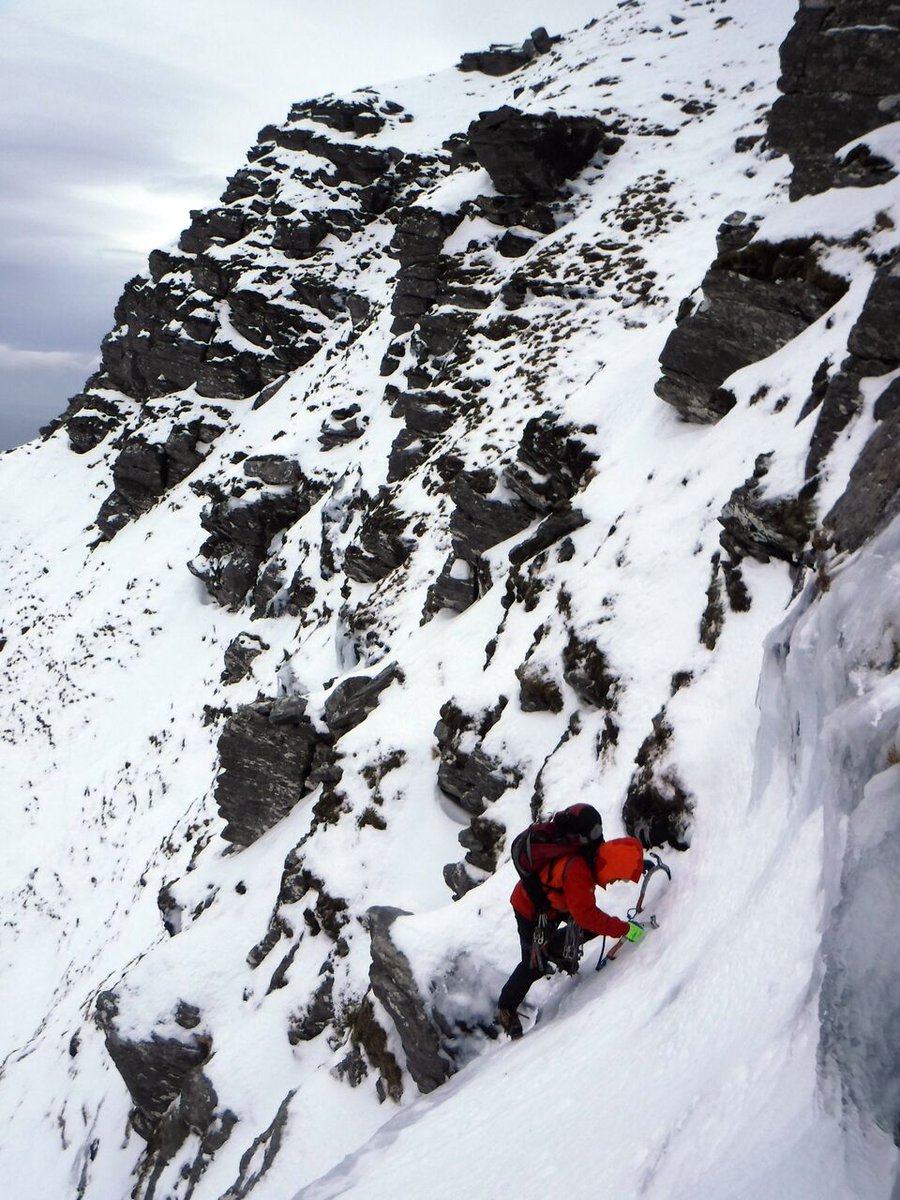MTracks's tweet image. Improve your climbing and ski touring skills in Scotland! ❄️🏴󠁧󠁢󠁳󠁣󠁴󠁿🧗‍♀️

We have the best local guides that will improve your ski and climbing skills whilst taking you to some of the best terrain in the UK! 

Book here: mountaintracks.co.uk/holidays#/holi…