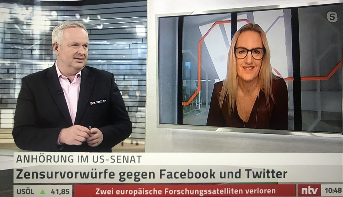 Anhörung im US-Senat: <a href="/JuliaSchoessler/">Julia Schoessler</a> kommentiert live bei @teleboerse die Debatte um die Macht der #Internetkonzerne 
„#Facebook , #Twitter und Co. haben eine immer stärker werdende dominante Relevanz in der Gesellschaft“