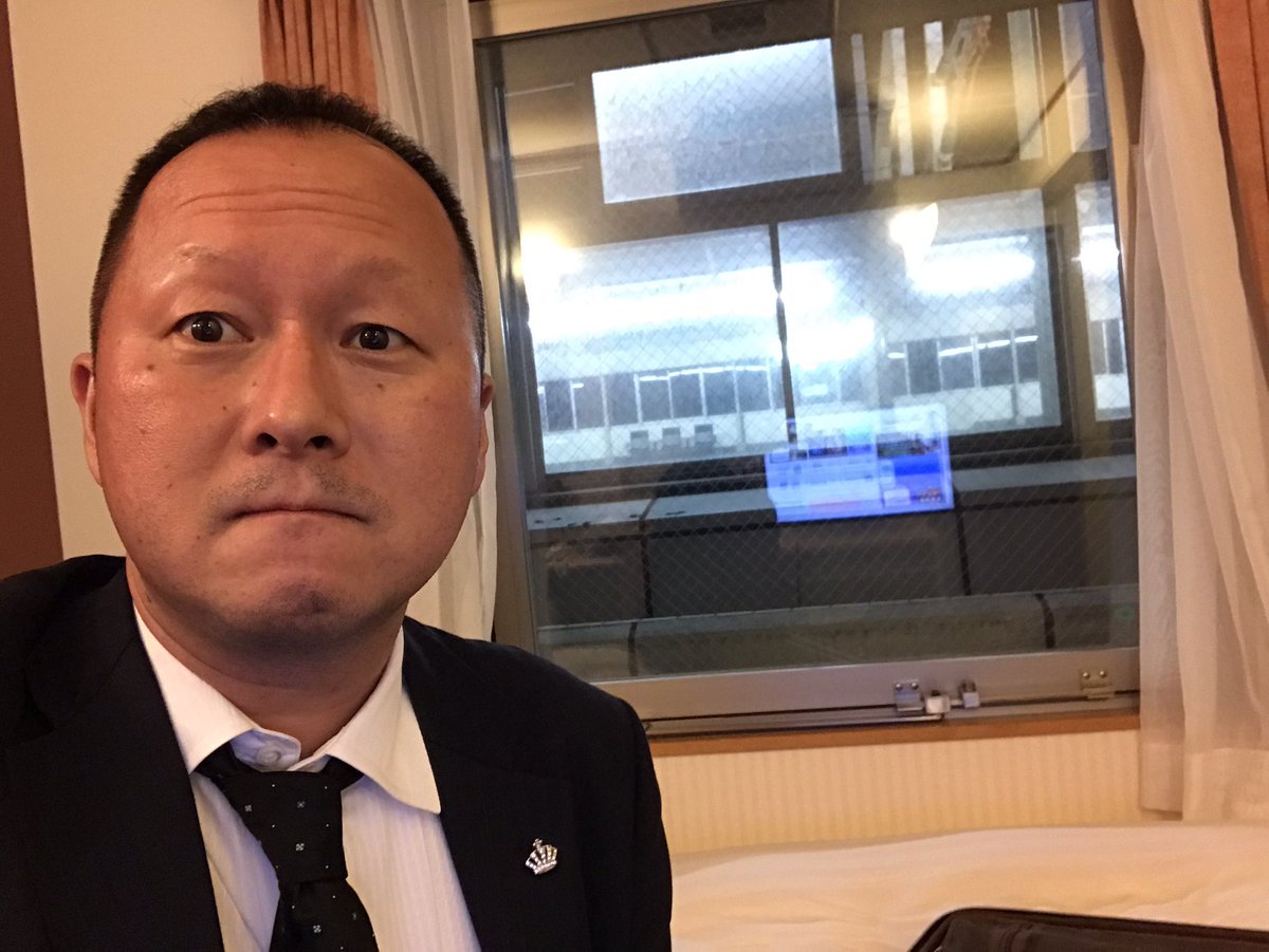 山下啓介 ポール Paul Smith好きな和服ビジネスコンダクター そうなんですよ 鉄道好きにはたまらないレアな部屋ですよねー 笑 山下啓介 ポール Paul Smith好きな和服ビジネスコンダクター そうなんですよ 鉄道好きにはたまらないレアな部屋ですよねー 笑