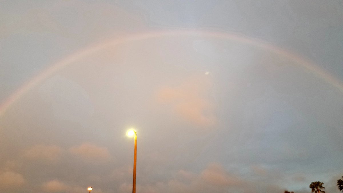 GessnerREAgent's tweet photo. Beautiful #rainbow in the #rain this morning #pembrokepines 🌈🌈 the sky was #Orange it was so large was  hard to get the whole thing @CBSMiami @LissetteCBS4  @lizroldancbs4 #cbsmiami #weatherfromhome https://t.co/AAbHQAhmPa