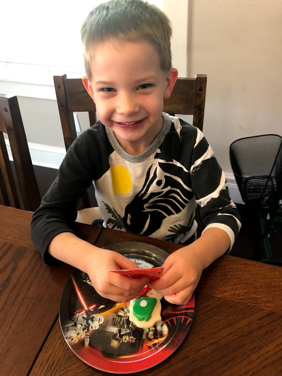 BlackRiverTrain's tweet photo. Some of our volunteers' kids recently tried out the new cookie decorating kits we're giving to all of our North Pole Express guests. They approved! https://t.co/MFC3QHQ4Hx