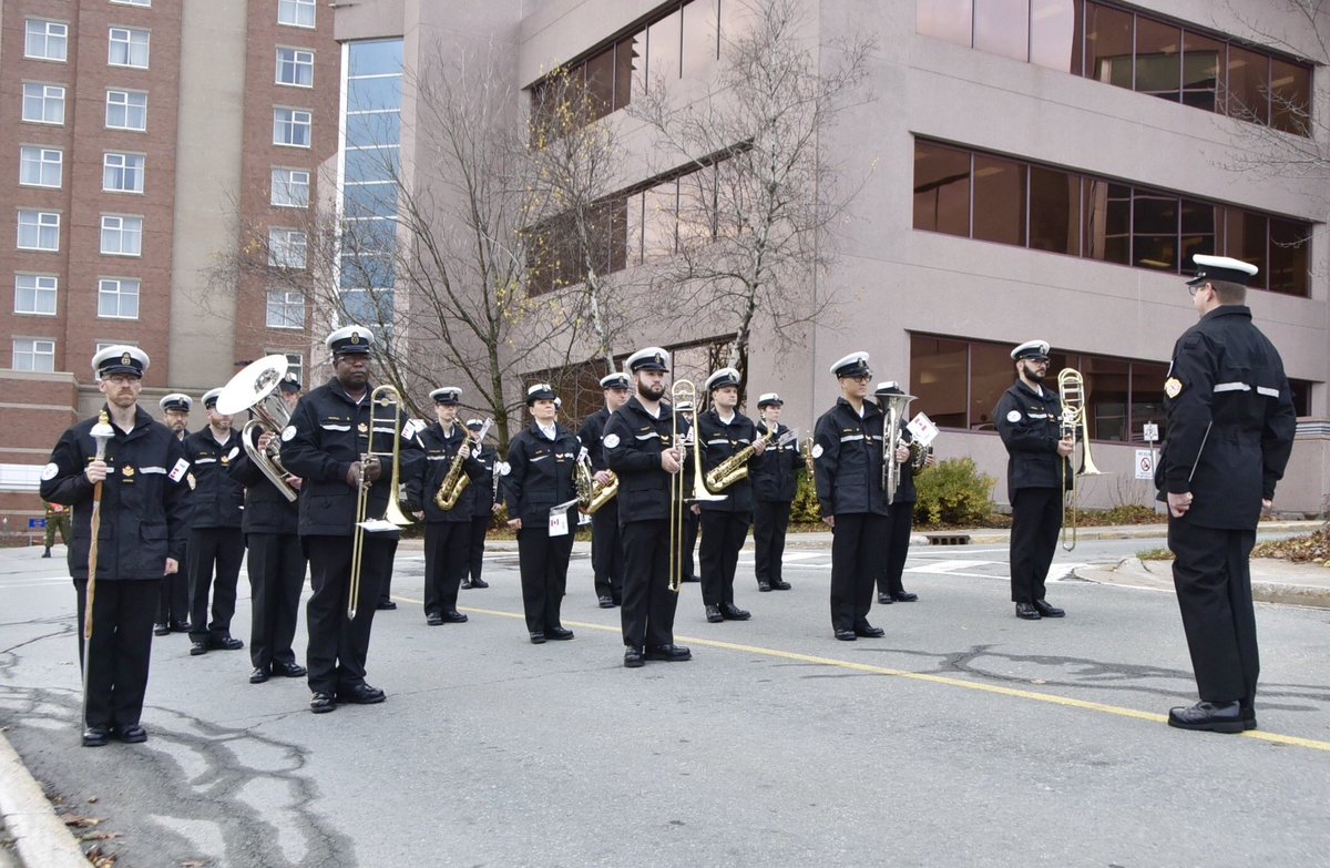 CSlackers22's tweet photo. Awesome ceremony of Colours this morning. Special thanks to the #StadBand for the playing of our National Anthem. https://t.co/SEcw6wsbx4