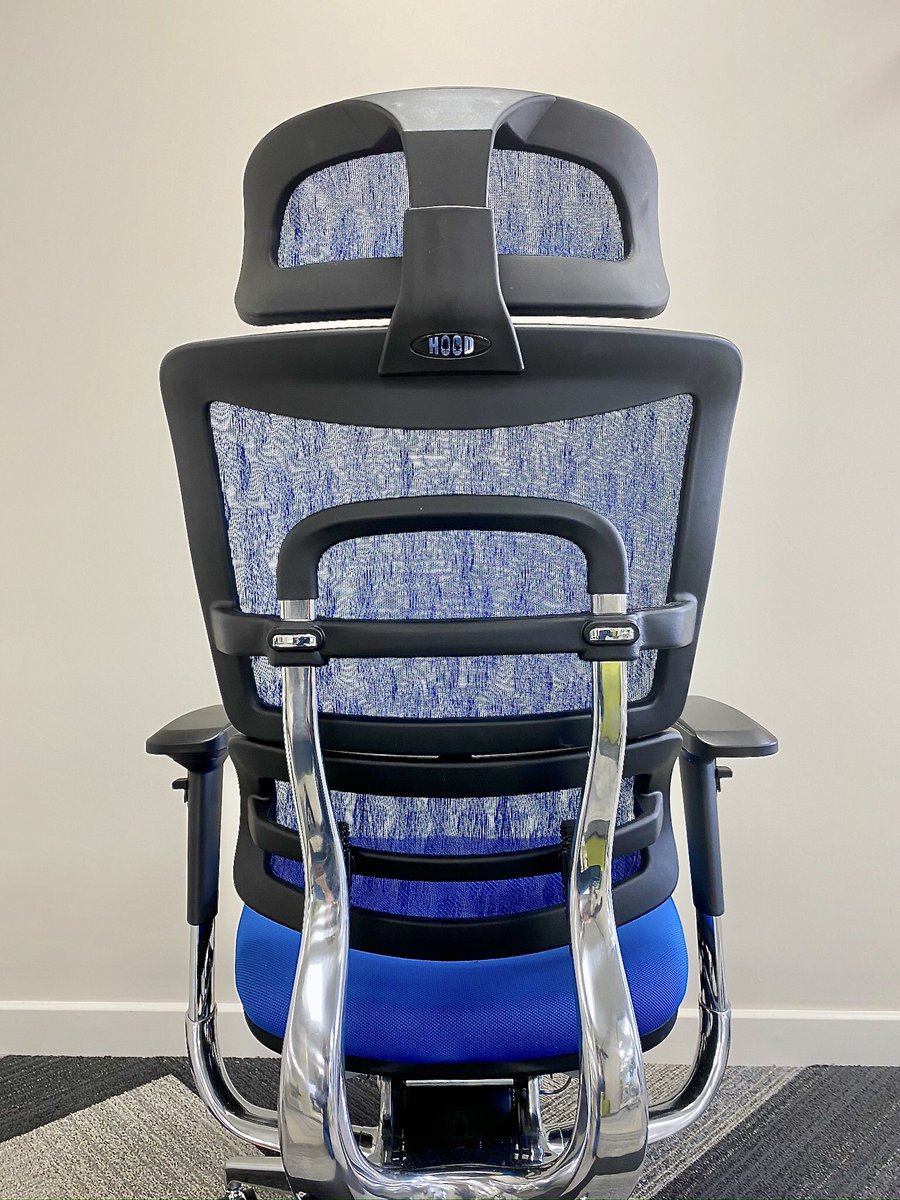 OfficeEnvyUK's tweet photo. The @pantone Colour of the Year inspired this fab chair💙Check out this custom @hoodseating i29 chair!
#officechair #officefurniture #officedesign #officeplanning #ergonomicchair #officeinteriors #interiortrends #pantone #pantone2020 #colouroftheyear #classicblue #classicblue2020 https://t.co/3x4iylM0Ri