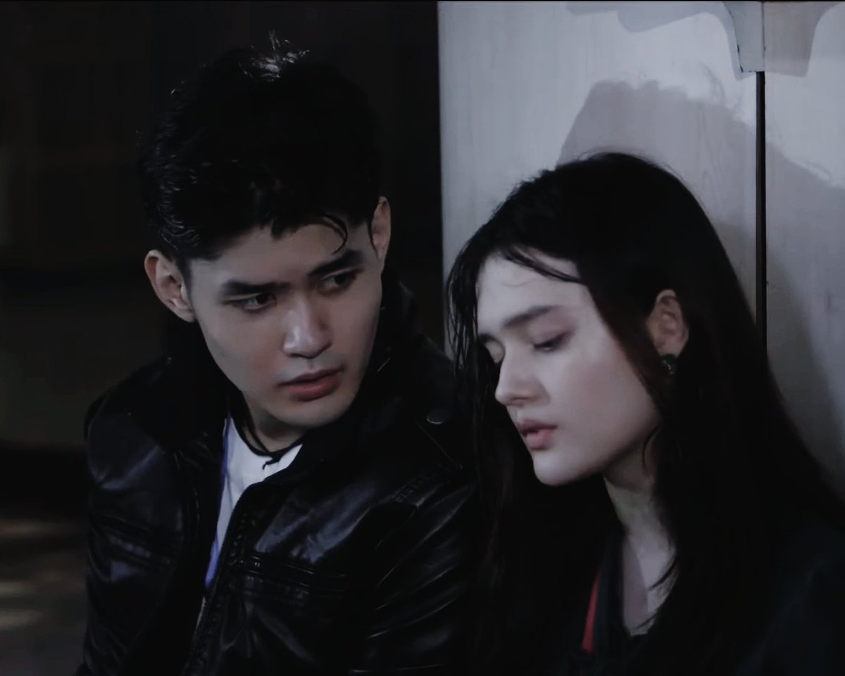 _hernoseinabook's tweet photo. Totoy, hinay-hinay lang po sa pagtitig. 🖤

#ASIAAsaviour https://t.co/pROPPo8N42