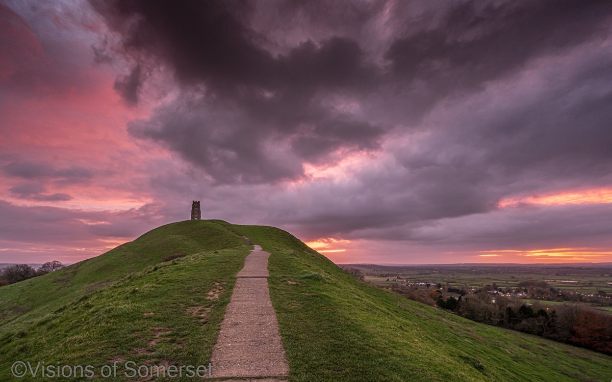 Two new images added to my website as prints and canvas today. "Hope Rising" was the one from today. "Purple Passion" from yesterday morning.
visionsofsomerset.co.uk/print-collecti…
visionsofsomerset.co.uk/canvas-collect…