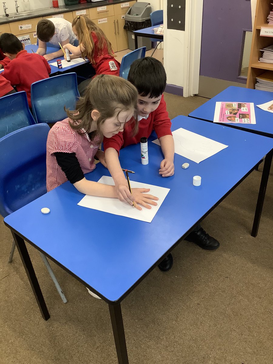 TerraceRoad's tweet photo. #TRPFoxes were busy this afternoon having a go at their own Mendhi patterns, after learning all about Diwali! We loved learning all about the โfestival of lightโ ๐ฏ๐ #TRPre https://t.co/wuA8YdybOl