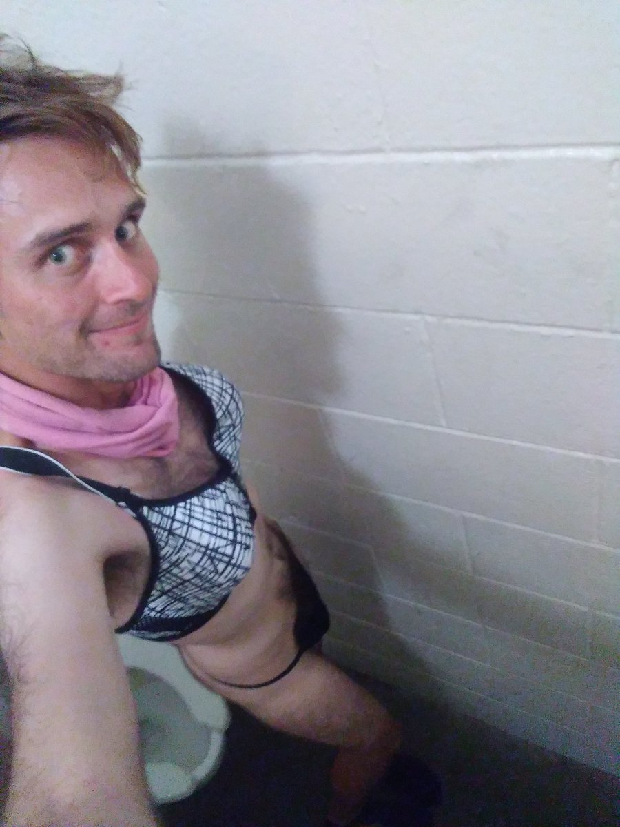 I_AM_GOD_2020's tweet photo. Stupid fucking bitches
#findom #FinD #femdom #blackmail #exsposure https://t.co/GKSqURu1Lp