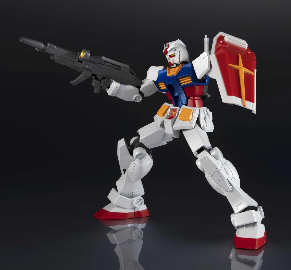 GIVEAWAY: Enter to win a RX-78-2 Gundam Universe figure! Follow these simple steps and you could be the one lucky winner...

▪️ Like/Retweet this post
▪️ Tell us which figure you would like to see released next
▪️ Bonus Entry - Share a pic of your Gundam Universe Collection.