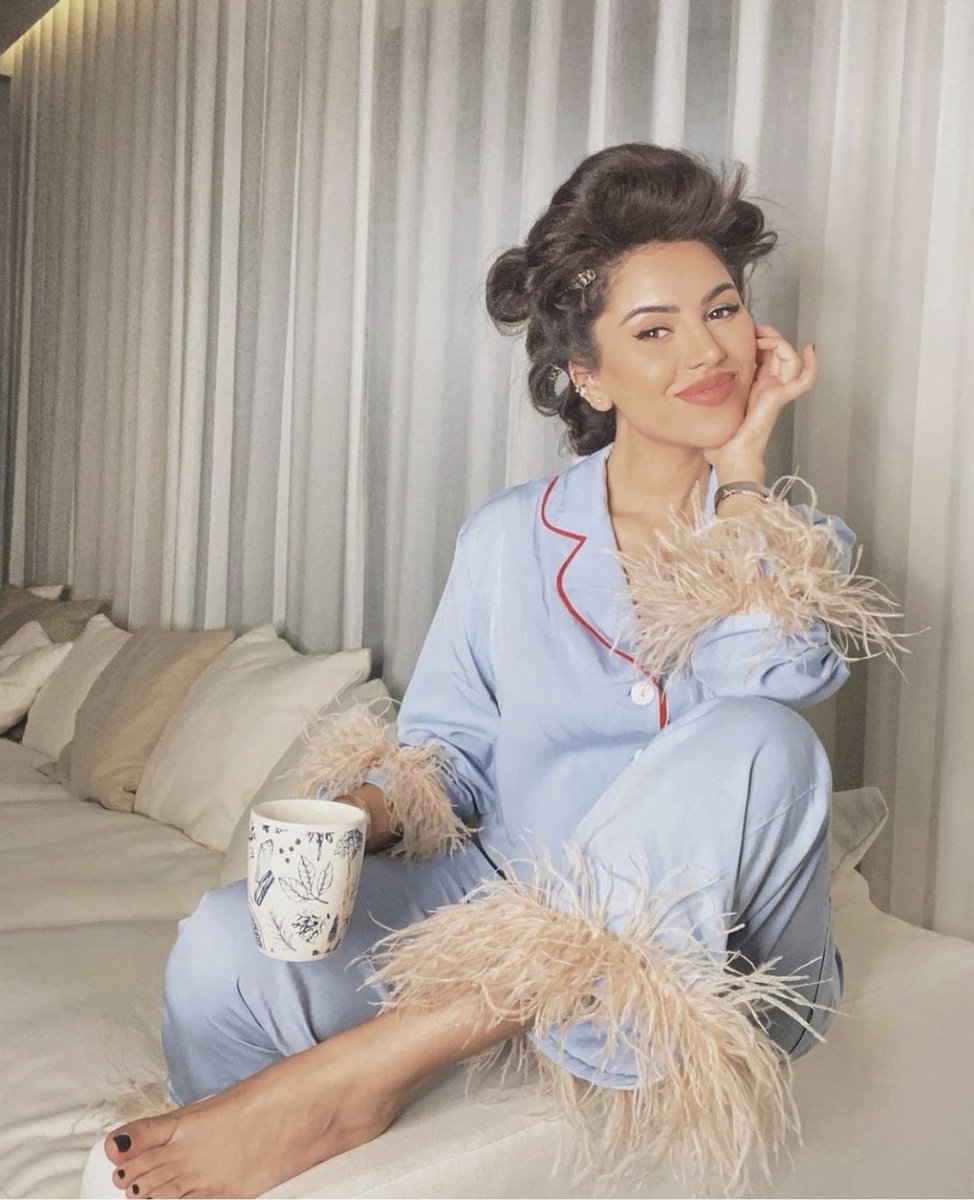 onIy4girIs's tweet image. بنات التغريده هذي بتكون مرجع لأي منتج استخدمتيه وفادك كثير في بشرتك من منتجات العناية اذكريه تحت عشان غيرك يستفيد ❤️