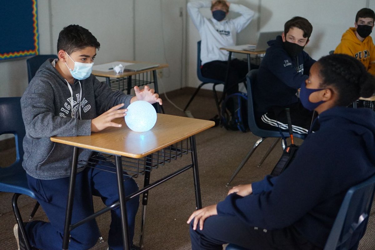 PickeringColl's tweet photo. Grade 9 French students are practicing their oral interactions with a fun activity of predicting their futures using #lefutursimple. #DELF #languageliteracy https://t.co/UsidREEMYn