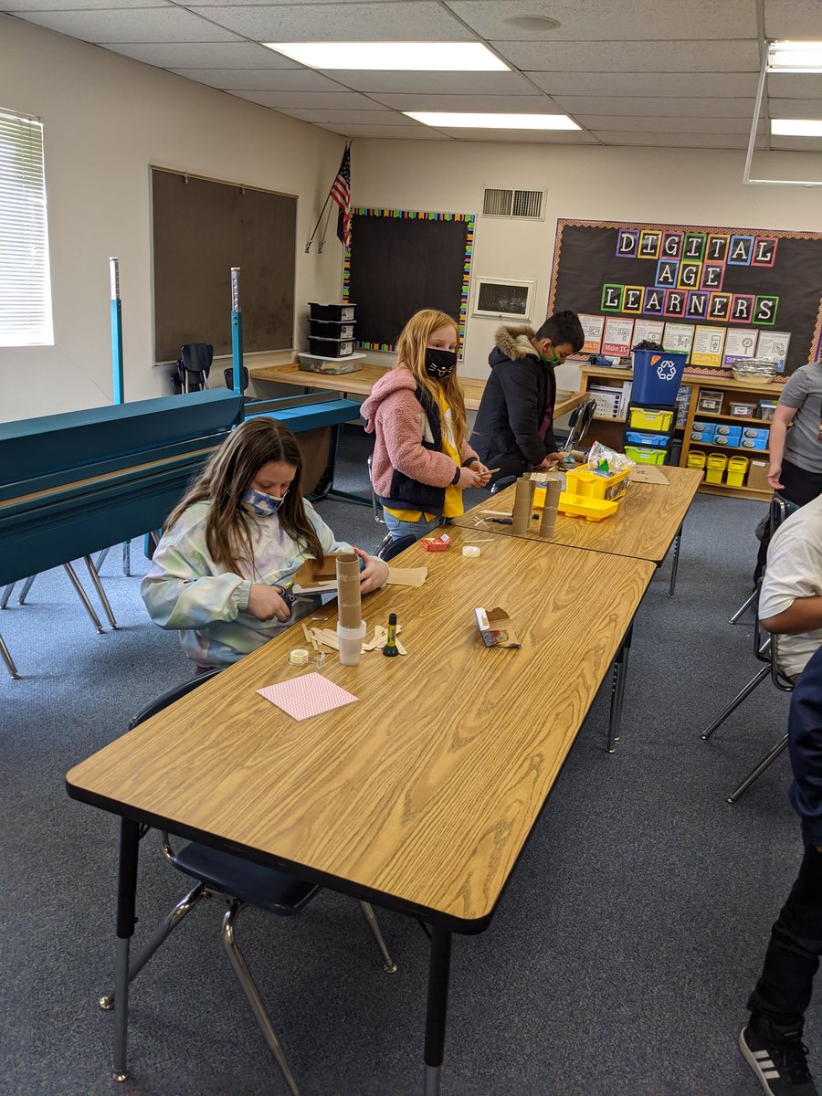 kpetit_80's tweet photo. Building earthquake resistant buildings in the stem lab at Academy Park Elementary.
#science #seedstandards
#STEM #handsonlearning https://t.co/UmzEsdUCXO