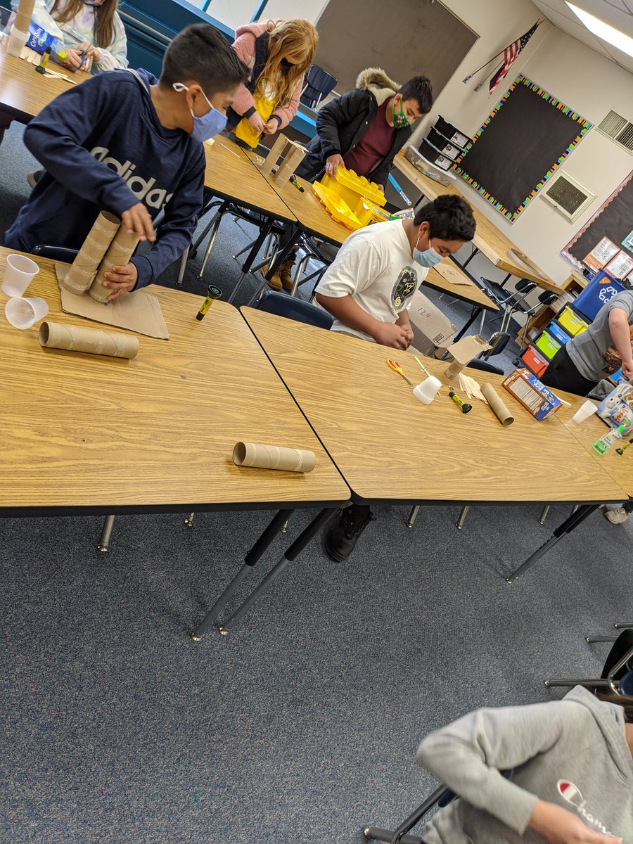 kpetit_80's tweet photo. Building earthquake resistant buildings in the stem lab at Academy Park Elementary.
#science #seedstandards
#STEM #handsonlearning https://t.co/UmzEsdUCXO