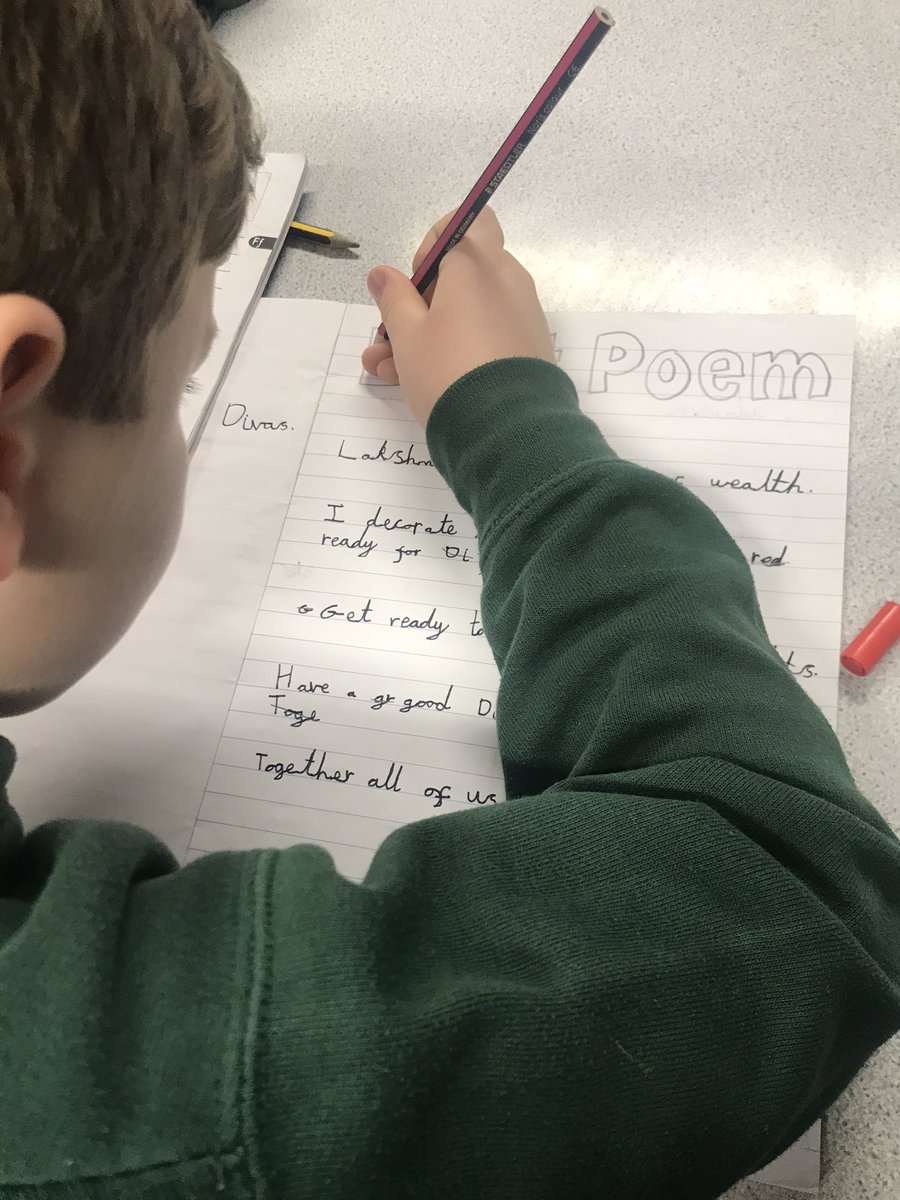 Penl122's tweet photo. @Penl122 our light poems are fab. Have a look 👀 
Well done year1/2 🎇🎆🎇🎆
#PPSLLC
#PPSRE https://t.co/39dqjMG5ka
