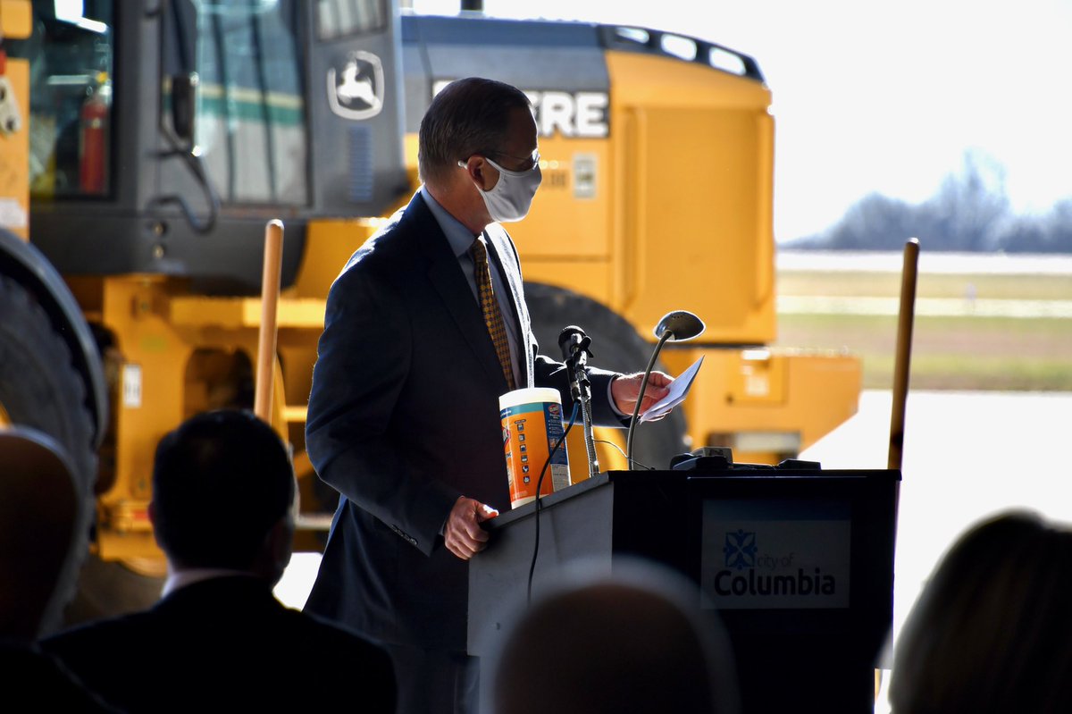 BNTreece's tweet image. When federal, state &amp;amp; local officials work together, we can accomplish great things. Proud to break ground on the new @FLYFROMCOU. Thank you taxpayers, @RoyBlunt @GovParsonMO @Munychoi4545 @CoMoGov @COMOChamber @CarrieTergin for support of this project.