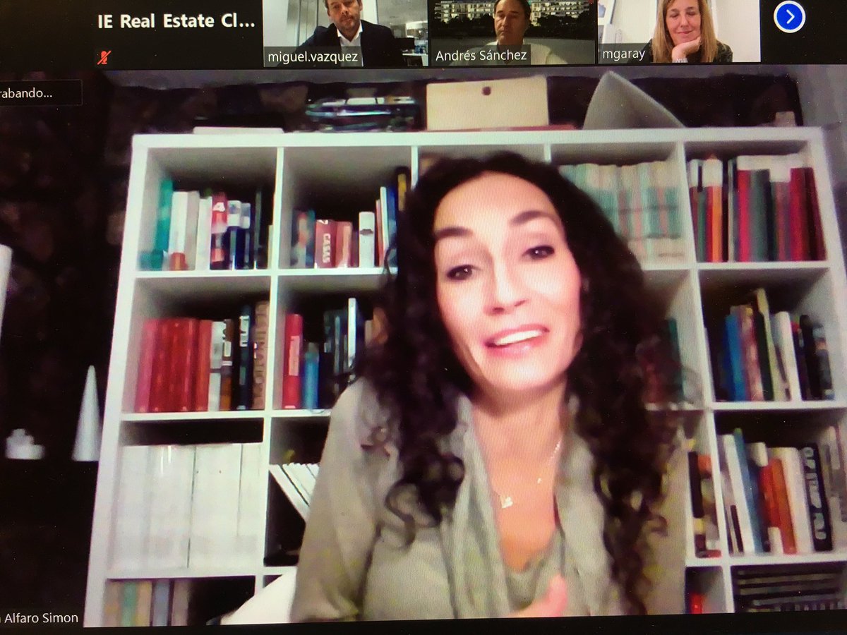 Empezamos los #martesdelIE hablando de sector hotelero. Contamos con <a href="/colliers_spain/">Colliers Spain</a> Azora y Excem. Modera <a href="/AlfaroManrique/">Alfaro-Manrique</a>