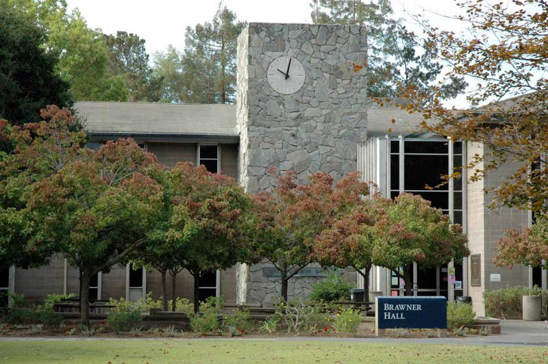 MaHS_GEARUP's tweet photo. Reminder! 🥳 There will be a Menlo College Presentation tomorrow at 10AM after class. Please email Ms. Brenda to access the Zoom Link. bdoming2@ucsc.edu We hope to see you all then! 💙💛 #GooooMariners ! https://t.co/UkfHIK9lWS