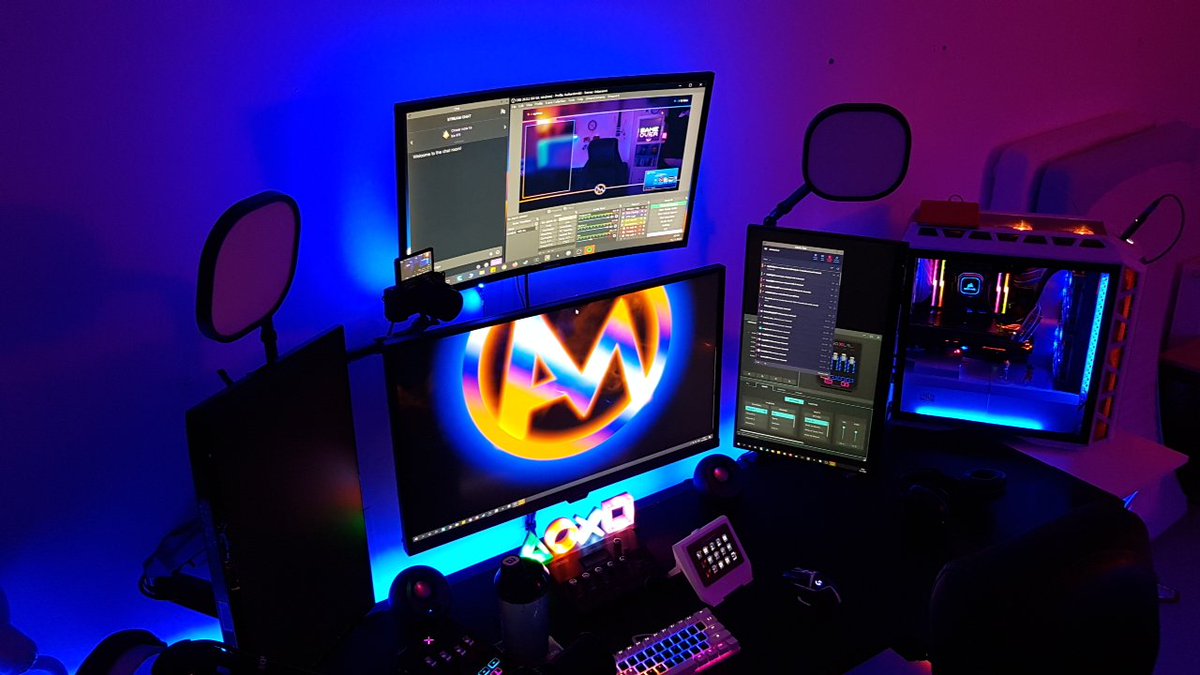 authenticmiki_'s tweet photo. Hey ihr lieben !!! Heute im #stream gibt es das erste mal das neue Format "Miki's Talk" Wir quatschen zusammen über das Thema.... schaut doch vorbei 😁 #live auf #twitch 
#TwitchStreamers #TwitchDE https://t.co/0LyXArwZJv