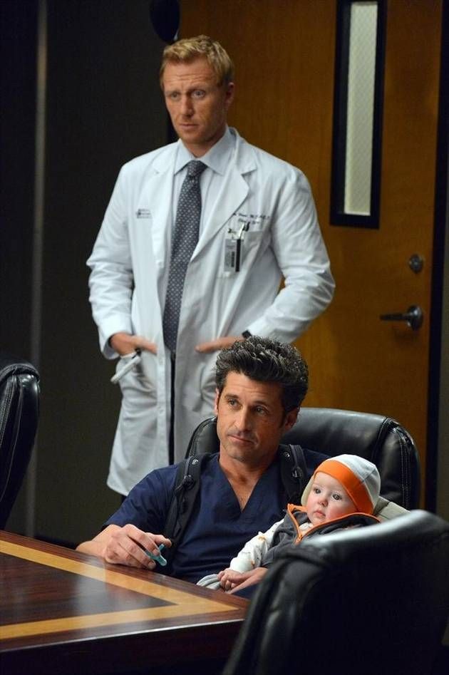 MerDerStand's tweet photo. I don't want to make hate, but Derek's death was also some kind of Owen's fault. If Owen hadn't told Derek about the brain mapping project, he wouldn't have taken the job, gone to DC and had the accident. And when haven't realised that until now. #derekshepherd #owenhunt #greys https://t.co/uVSloVJvlu