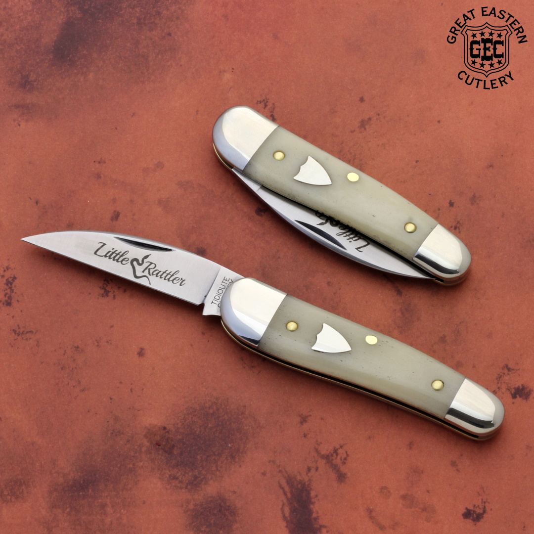 GreatEasternCut's tweet photo. #19 Little Rattler in Smooth White Bone

Shipping to Distributors this Week

#knife #knives #pocketknife #edc #gear #madeinusa #sharp https://t.co/DFitOhcBAc