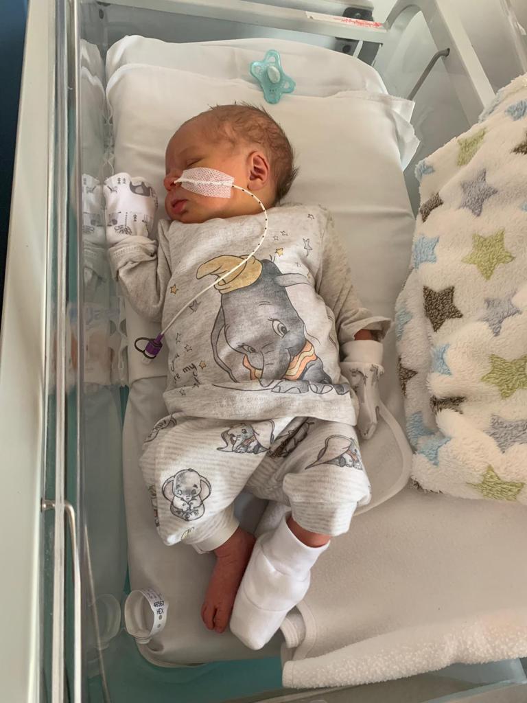 AlexDaviesJones's tweet photo. 📌 Today it's #WorldPrematurityDay &amp; I'm thinking of anyone currently going through the absolute anguish of having their baby in the NICU.

👶 Sadly after #IVF my Sulley came two weeks early and was really poorly

👉 Please know that you're not suffering alone. @NeonatalAPPG https://t.co/ywMQS8xIPz