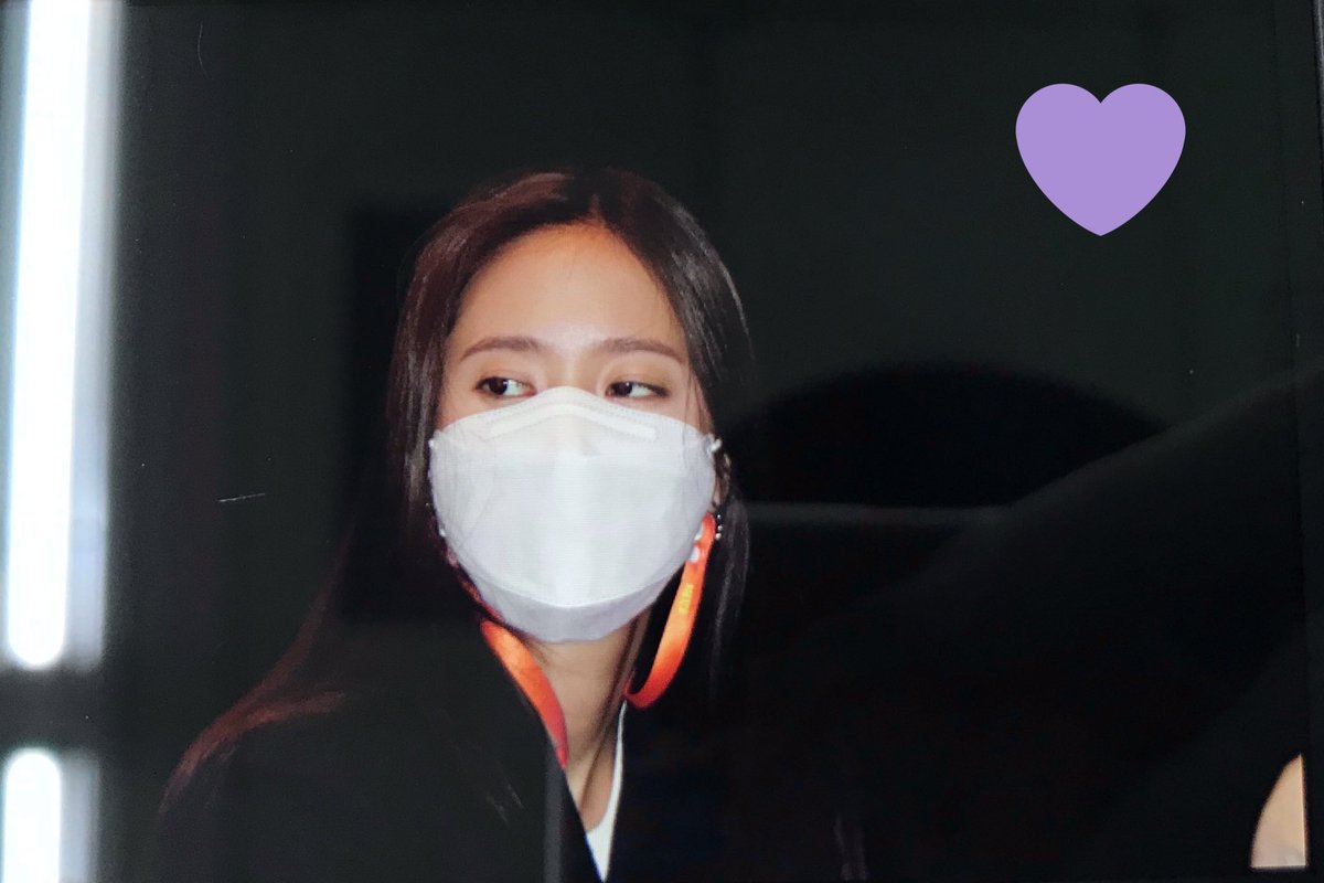 ph090905's tweet photo. 201117 #애비규환 CGV압구정 

#정수정 #크리스탈 #Krystal https://t.co/EorfTsccKR