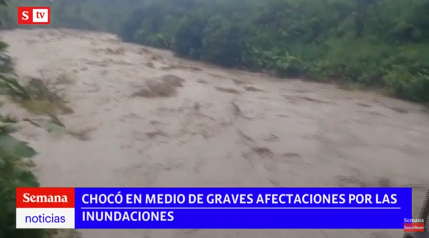RevistaSemana's tweet photo. AHORA: los habitantes de Lloró y otros municipios de Chocó afrontan los graves efectos de las lluvias. Los deslizamientos han dejado personas muertas y vías cerradas. Le contamos cómo está la situación. #SemanaNoticias

EN VIVO: https://t.co/e6EorKiDnr https://t.co/iGveTY4J8X