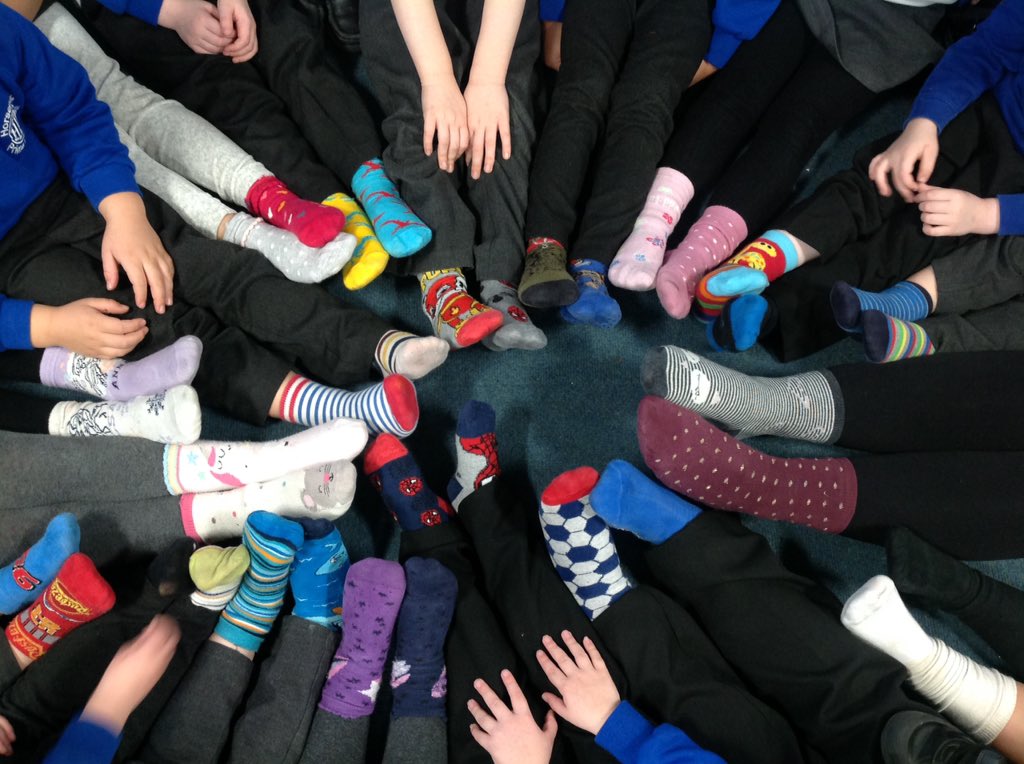 EHorsendale's tweet photo. Here we are wearing our odd socks to support anti bullying week! If you forgot don't worry, we are wearing them all week. #Antibullyingweek2020 #oddsocksweek #oddsocks #eyfs #understandingoftheworld @HorsendalePS https://t.co/lwKoaV22e3