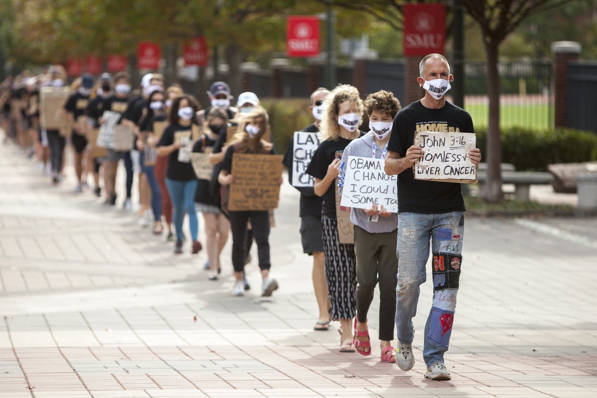 williebaronet's tweet photo. The second annual #homeisajourney march to raise awareness about #homelessness. Thanks to @smumeadows @ArmstrongSMU @VogelAlcove and all the volunteers who made it happen. 💜 #weareallhomeless #signsofhumanity https://t.co/rUQ572SBzy