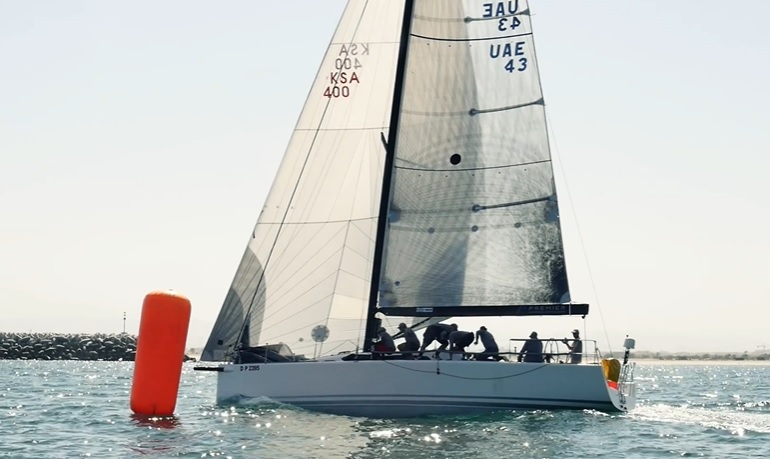 BachYachting's tweet photo. Landmark 43 new on lists https://t.co/QEzhjEkdEX 
#yachtforsale #landmark #sailing #sailinglife #orc https://t.co/3XLaxCtJKo