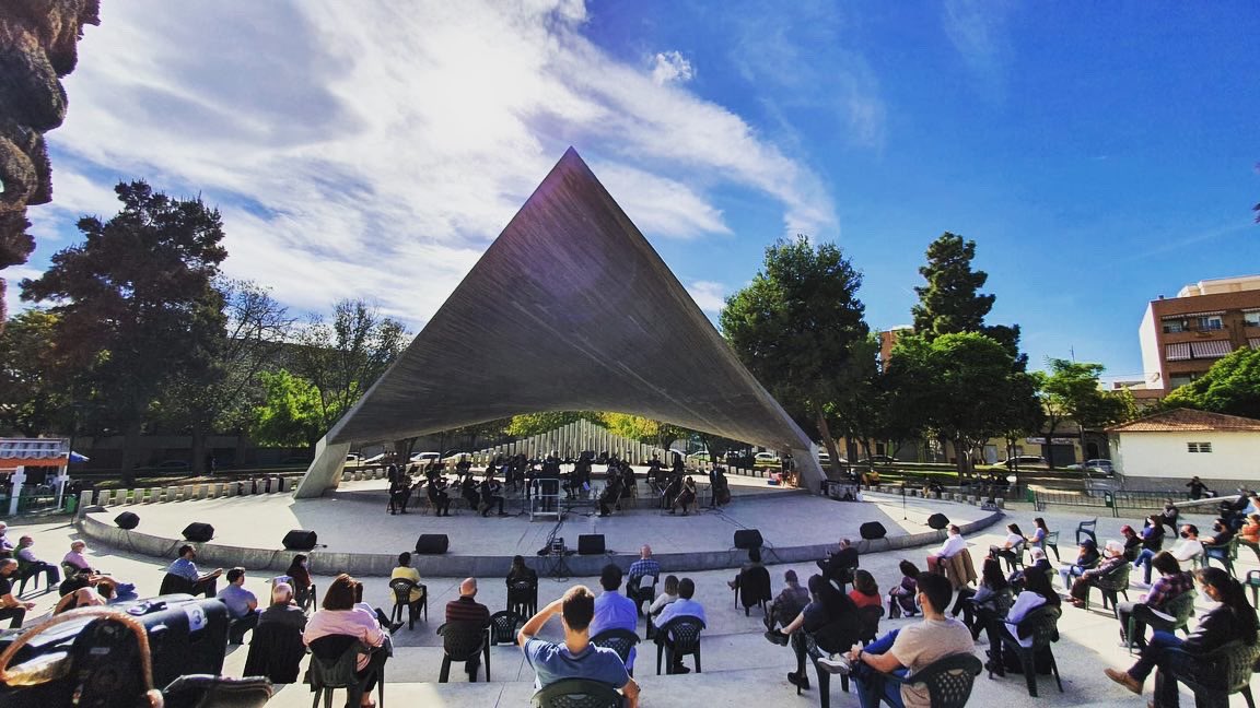 GutierrezPab10's tweet photo. About last concert
Bravi tutti... grateful 🤍
#CulturaSegura https://t.co/Ue4rN0onMh