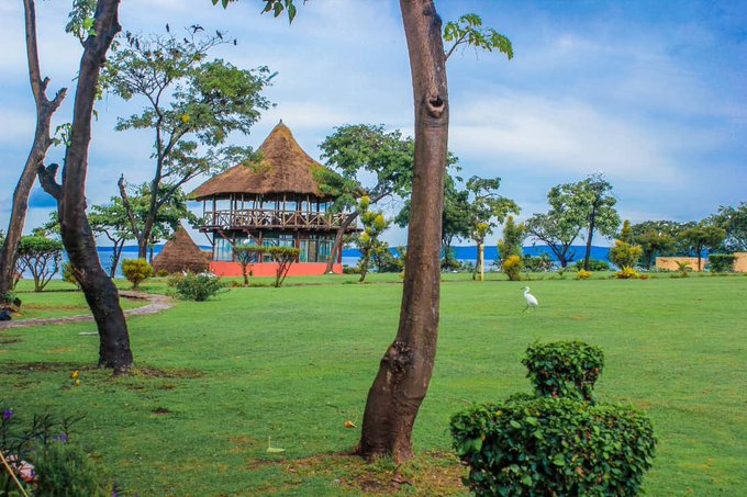 Qrisy_Qrisy's tweet photo. Don't be left out this weekend to the #SamukaEscape at only 180K, Make it on board with ticket from @kiWycliff and also to avail you more details
If its not Samuka then its not an Escape🔥👊🏿 https://t.co/ijeDngXDxI