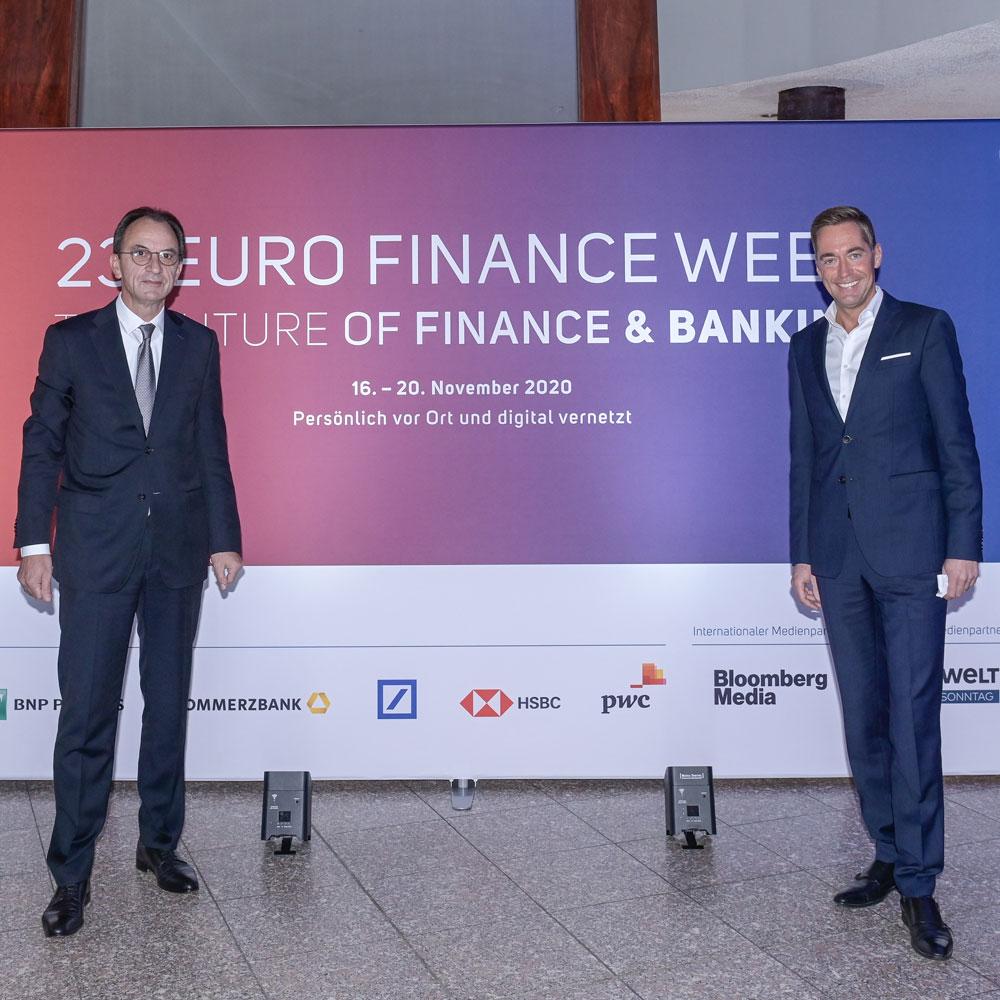 FinanzenHessen's tweet photo. Heimspiel für @m_boddenberg in #Frankfurt: Zur Eröffnung der @eurofinanceweek sprach er u.a. über die Auswirkungen der #Corona-Krise, #Digitalisierung und den #Brexit. #efweek2020 [Bild: Jose Poblete] https://t.co/savnXoidw7