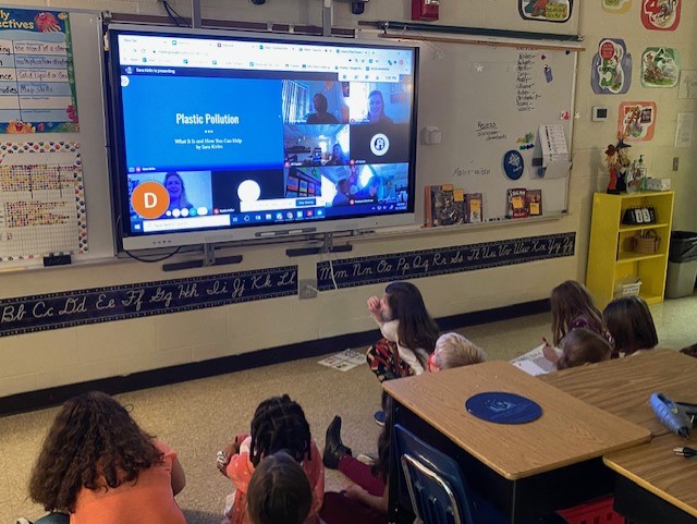 BCSDAandI's tweet photo. Mrs. Kirlin's daughter, Sara Kirlin (currently completing her undergrad at CofC, studying Biology and Environmental Studies, and is interning at the North Gulf Oceanic Society) hosted a Google Meet from Homer Alaska to talk to the 3rd Graders about plastic pollution! #SRI @CofC https://t.co/DLp7TXwSnQ