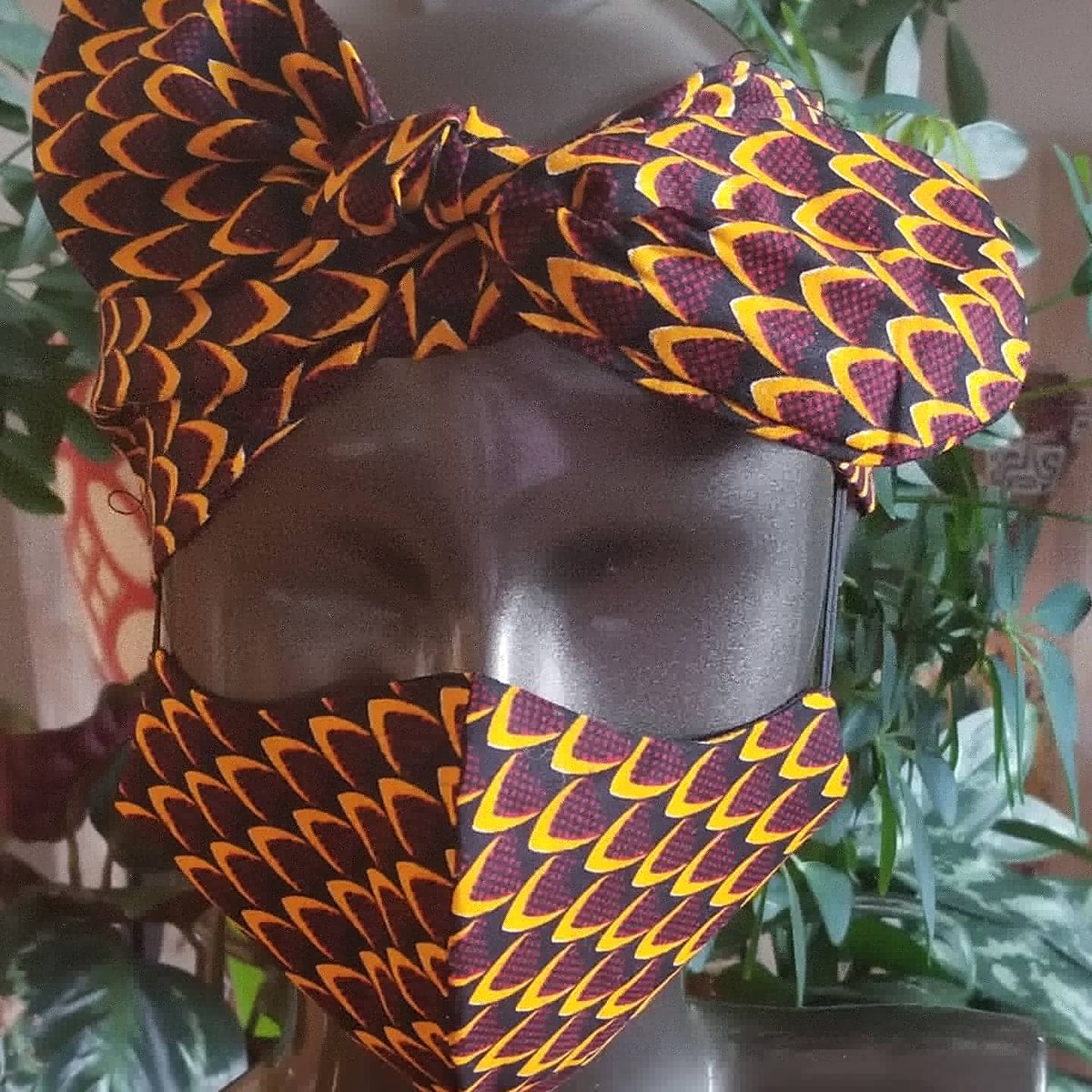 ClevaCollection's tweet photo. @fatbellybella Queens Let's be dope and get a mask set by https://t.co/jNdgce7M9p https://t.co/iWYXQYvl5l