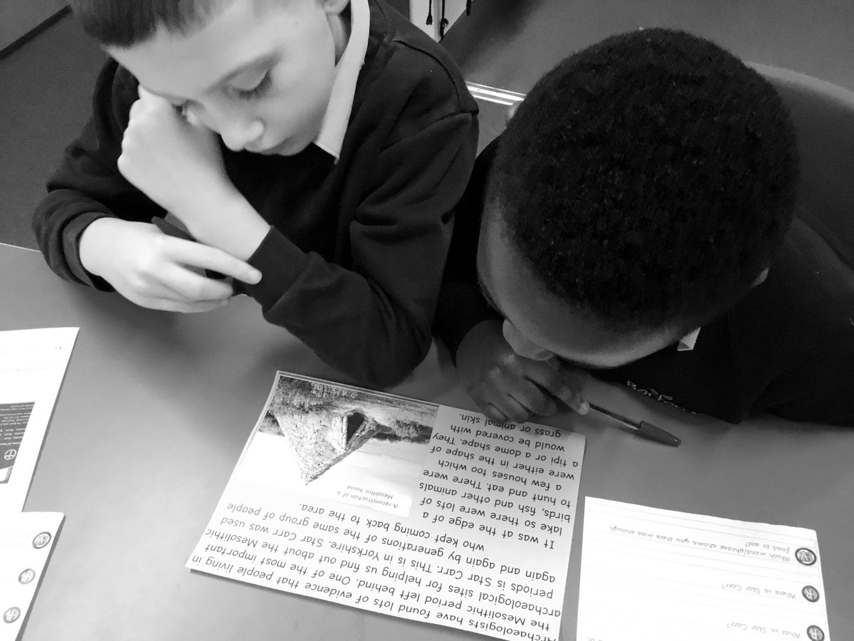 BartonMossCPS's tweet photo. Learning about Mesolithic period of the Stone Age through VIPERS in Y3. #wearehistorians #Y3rocks #afutureofpossibilities https://t.co/JeOQlgaoQD