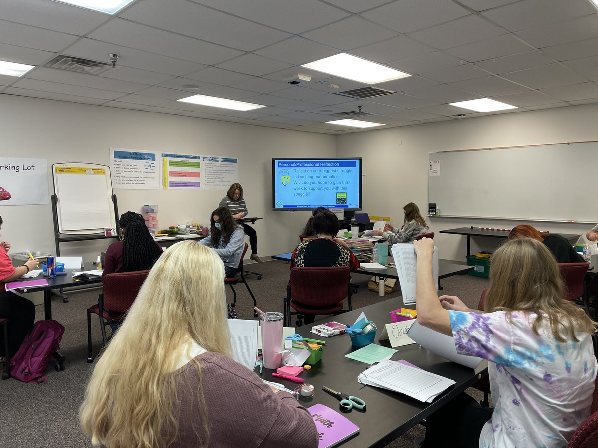 KFR_MathEd's tweet image. Learning about using #interactivenotebooks and #mathjournaling to start round 2 of @AMSTITroyU preservice training! #amstiworks #mtbos #iteachmath #troyteachered