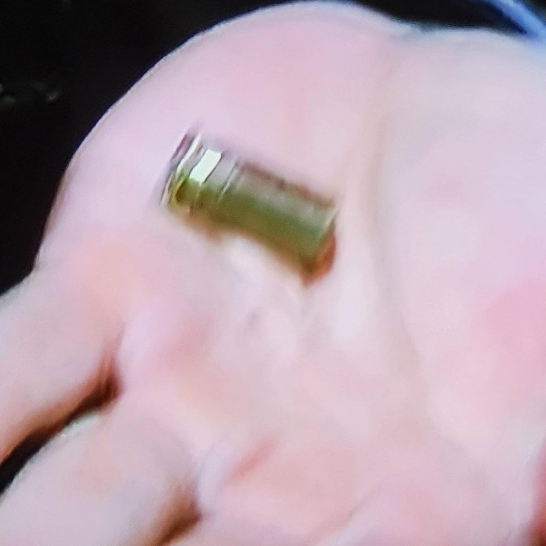 _scrtname's tweet photo. They said that it just a rubber bullet but look at this guy was shoot by the gun 🥺 This is not a rubber bullet!!!! 

*ctto*

#whatishappeninginthailand 
#ม็อบ17พฤศจิกา https://t.co/pFdclJE1i3