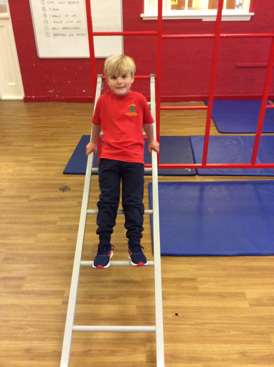 Little Acorns tweet media