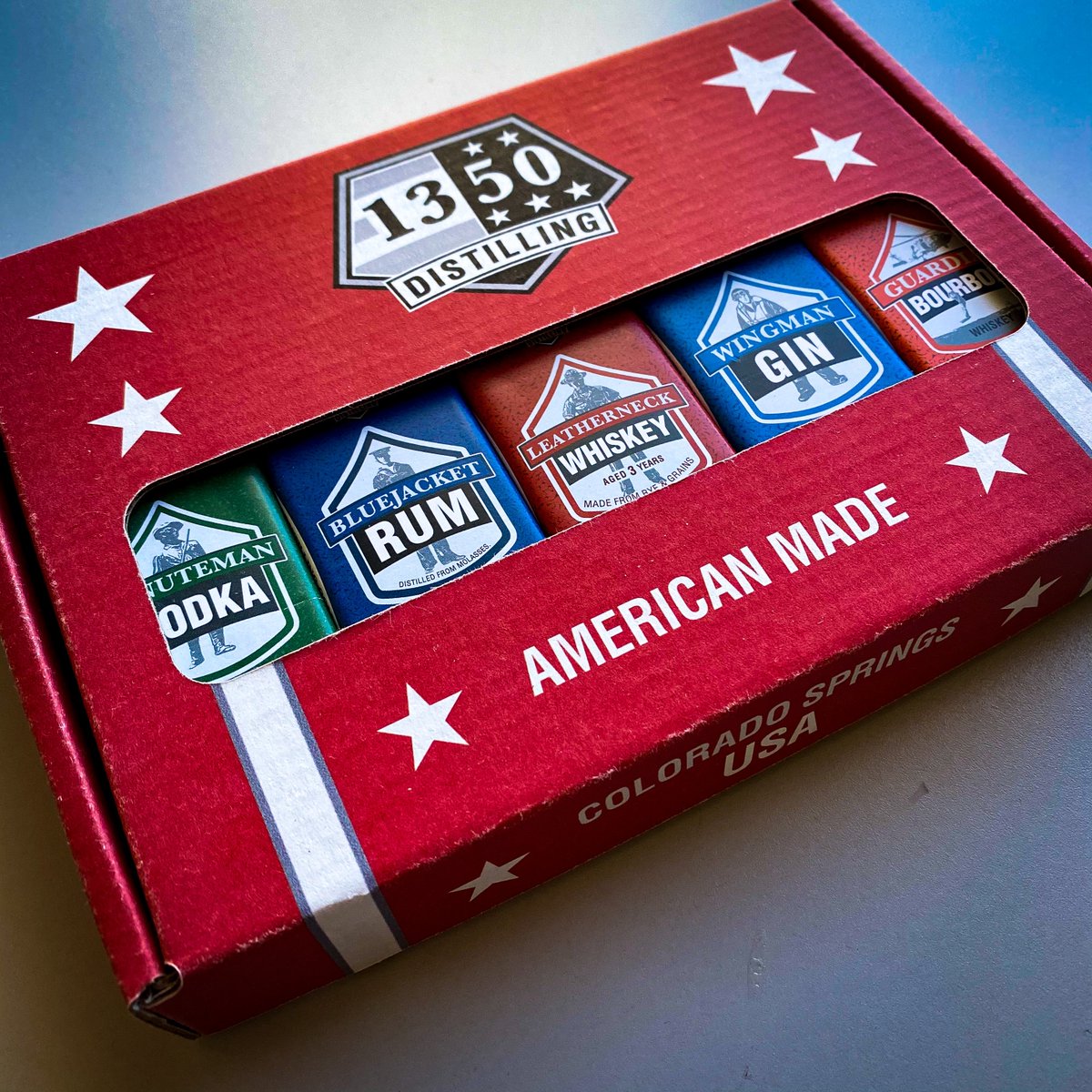 1350distilling's tweet photo. At our Taste Lounge only! The perfect gift box of #1350spirit -Give your boss, neighbor, dad, sibling, buddy, aunt, granny, dentist, Royal Crest Dairy, Fedex, or Amazon drivers &amp; anyone else that appreciates supporting #local #veteran #teacher &amp; #womenowned businesses #shooterbox https://t.co/YSHLLCdRuN