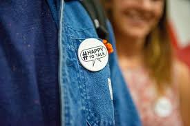 LiveLifeWellUK1's tweet photo. Do we talk enough?  Meet Chris, the founder of #HappyToTalk a #community that has been set up to encourage short, friendly #conversations to help us become better, happier members of #society, a society that benefits in return - see more details on https://t.co/ZdX3645vEz https://t.co/0qZiZgbXd0