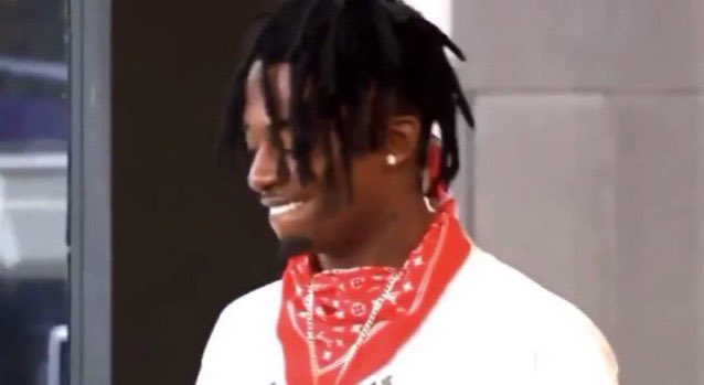 enter the coochie tweet media