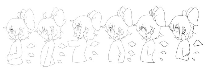 苦手すぎる横顔練習。左側が最新。 