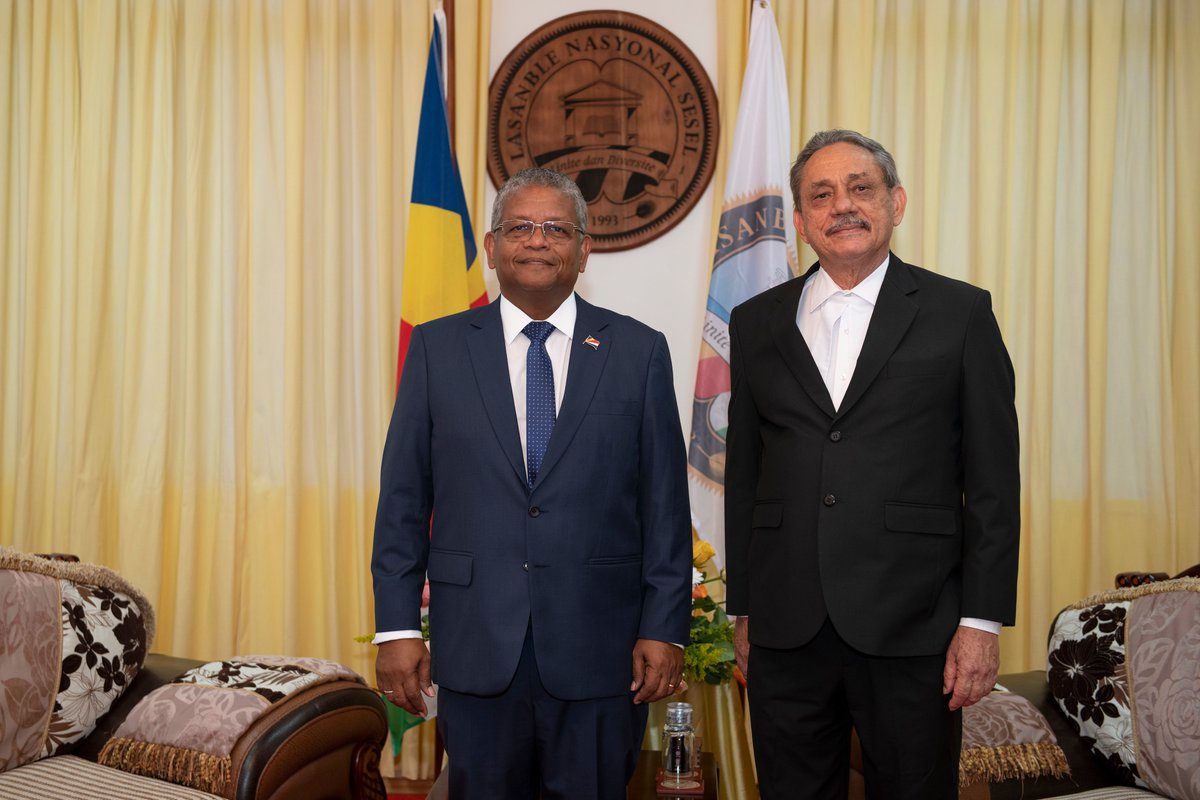 SeychellesNA's tweet photo. The President of the Republic of Seychelles, H.E Mr Wavel Ramkalawan, acting in accordance with Article 92 (1) of the Constitution, addressed the National Assembly this afternoon, on Tuesday 17th November 2020, at 17:00hrs. https://t.co/n3GUTgp6MI