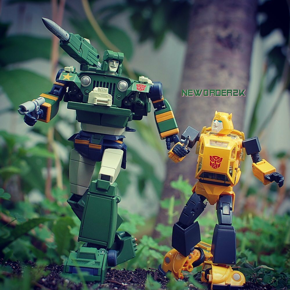 new0rder2k's tweet photo. Let’s go hunting
#transformersmasterpiececollection #new0rder2k #transformers #hound #bumblebee #toysoutside #toysphotography #transformertuesday https://t.co/fDwpX1xycC https://t.co/25PL8BSpzS