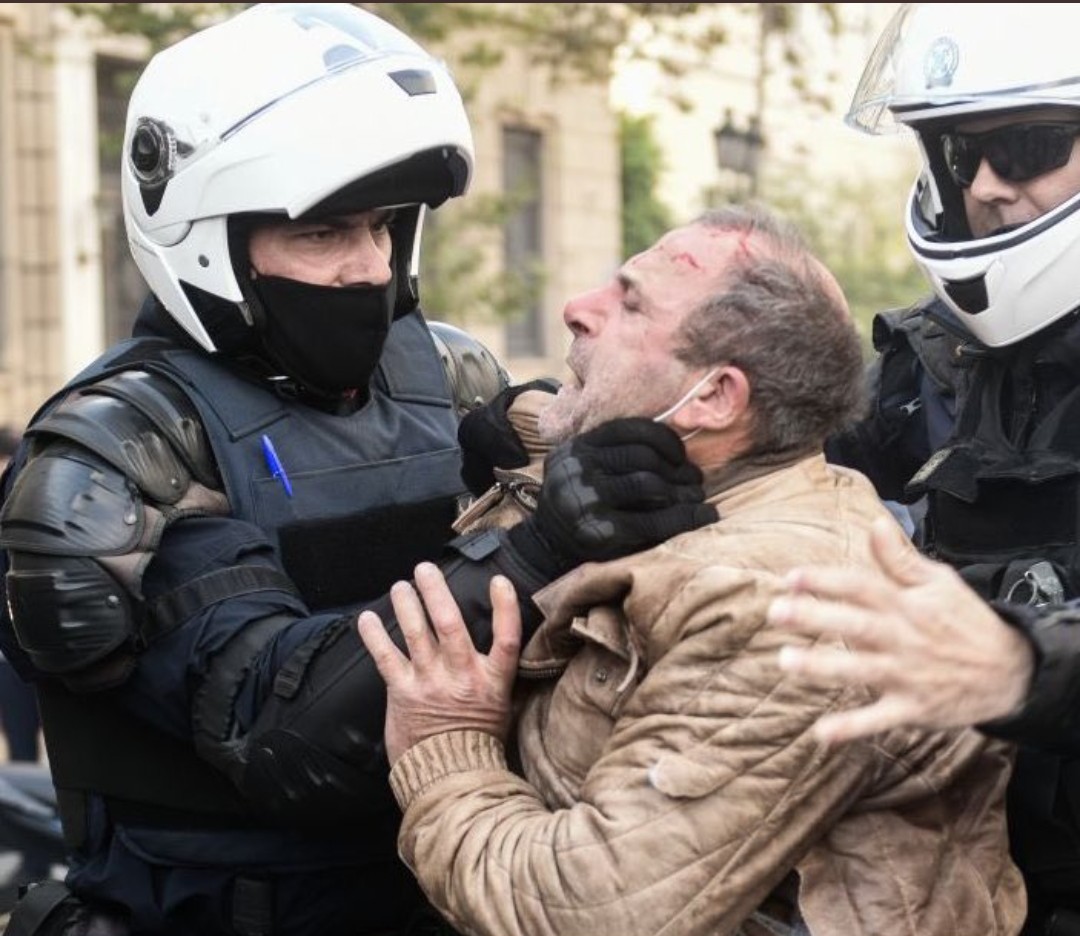 mstou73's tweet photo. @chrisochoidis Αυτός θα επικηρυχθεί?
#Χρυσοχοΐδη_παραιτήσου https://t.co/2uFKklgDKY
