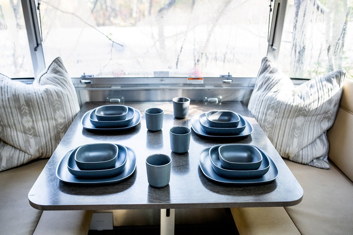 Airstream_Inc's tweet photo. We ask all #Airstream adventurers to #LeaveItBeautiful wherever they park—so, we strive to curate durable, eco-friendly products that are perfect additions to any galley.
Shop Ekobo dishware now on Airstream Supply Company: https://t.co/rb8t8GLdpa https://t.co/iJemgaXI9O