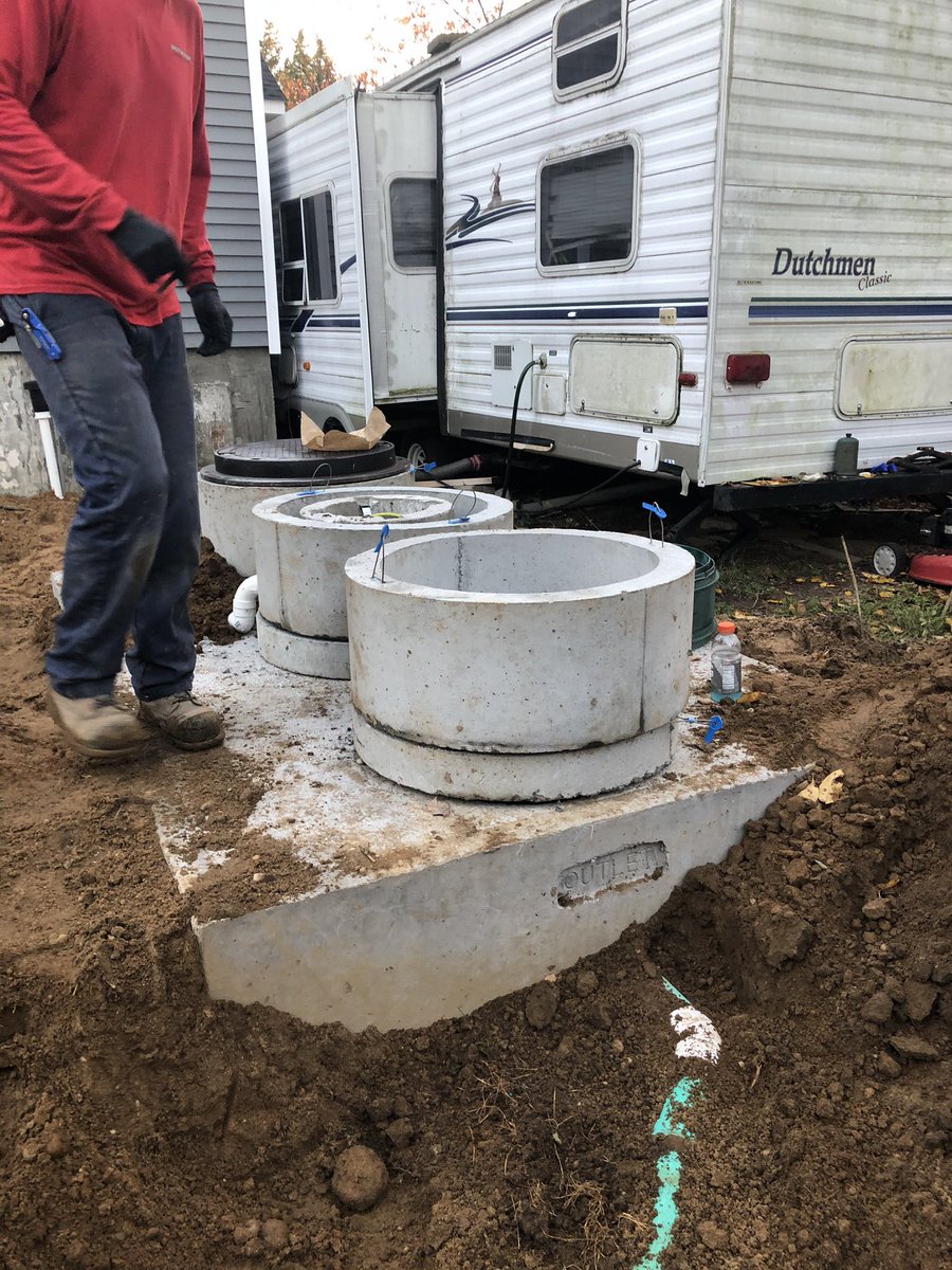 DirectDrainage's tweet photo. Install of a #Norweco Concrete system with an Eljen leaching pool. For more information on IA systems call (631)472-0677 or check out our website. https://t.co/0M2xnb4qir #directdrainage #supportlocalbusiness #IAOWTS #reclaimourwater #savingourgroundwater #nitrogenreducingsystem https://t.co/fe6eQTTEQZ